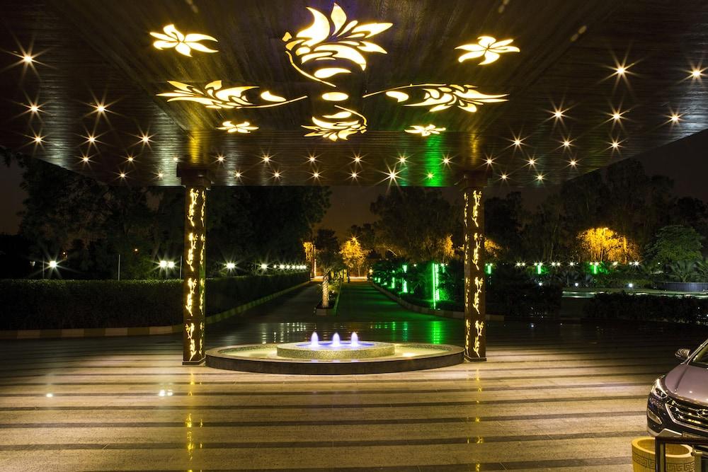Atrio By Devam Hotell Gurgaon Exteriör bild