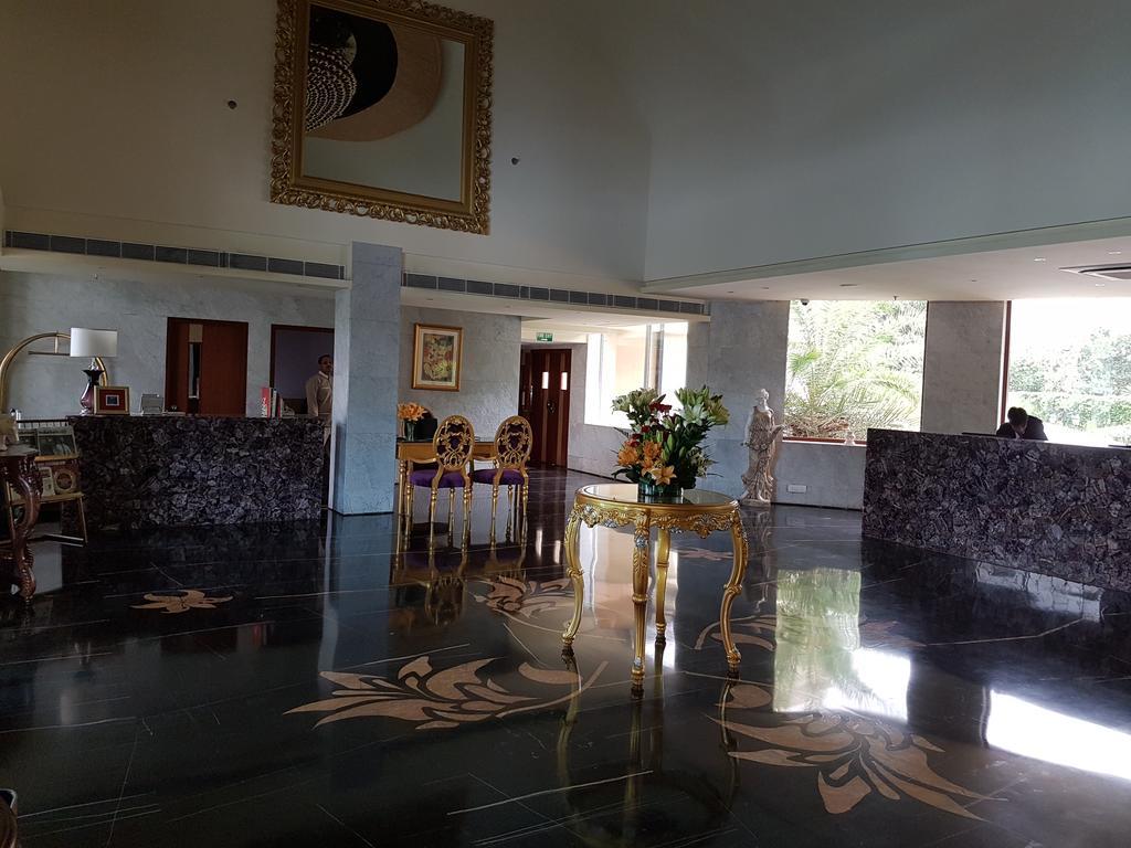 Atrio By Devam Hotell Gurgaon Exteriör bild