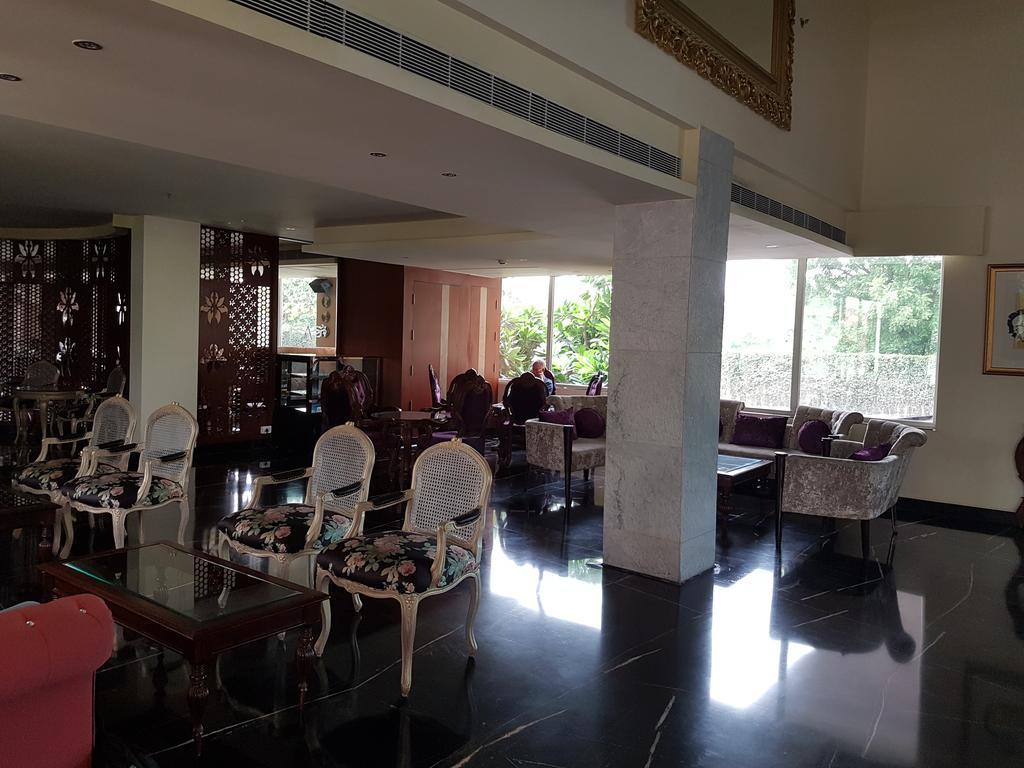 Atrio By Devam Hotell Gurgaon Exteriör bild