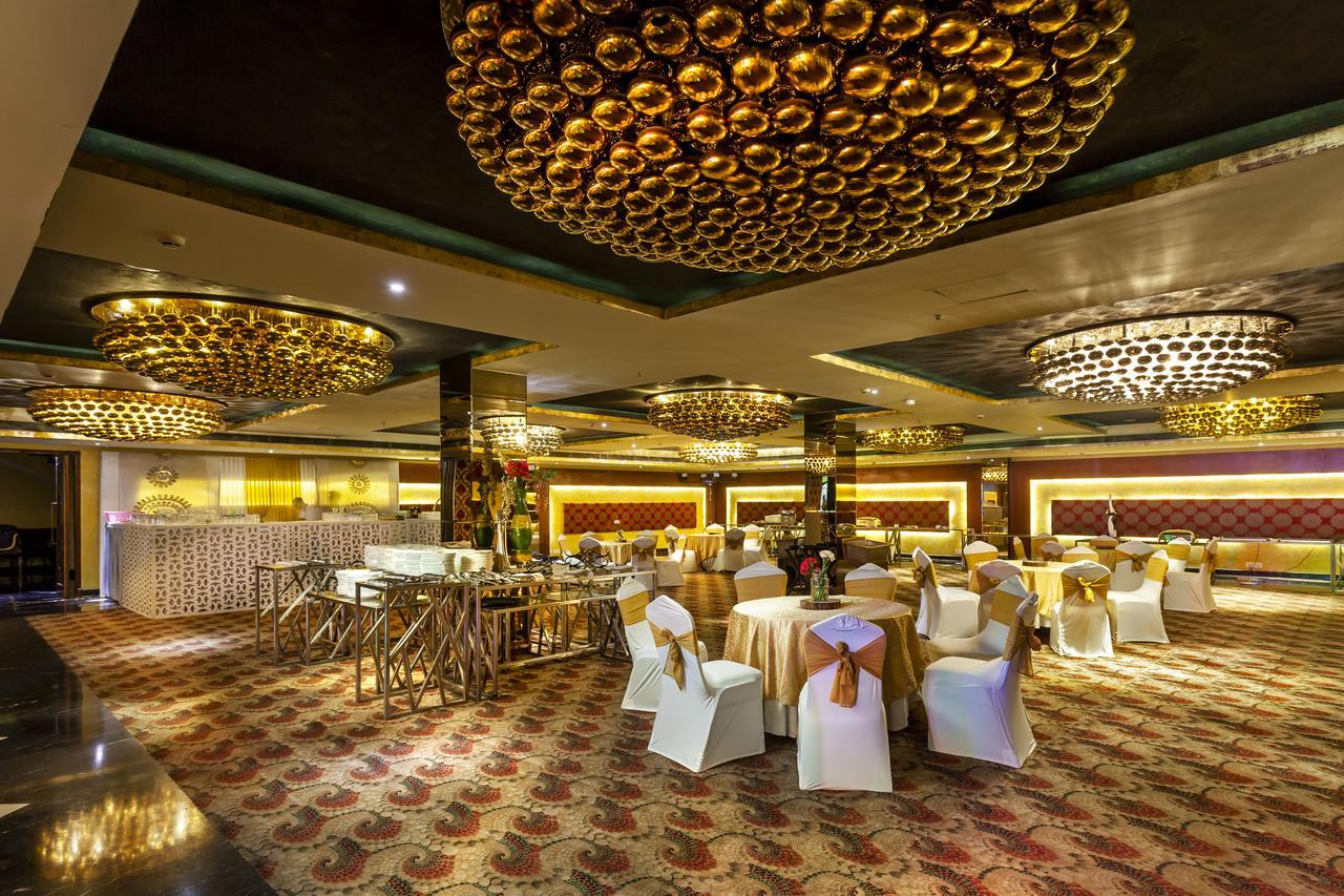 Atrio By Devam Hotell Gurgaon Exteriör bild
