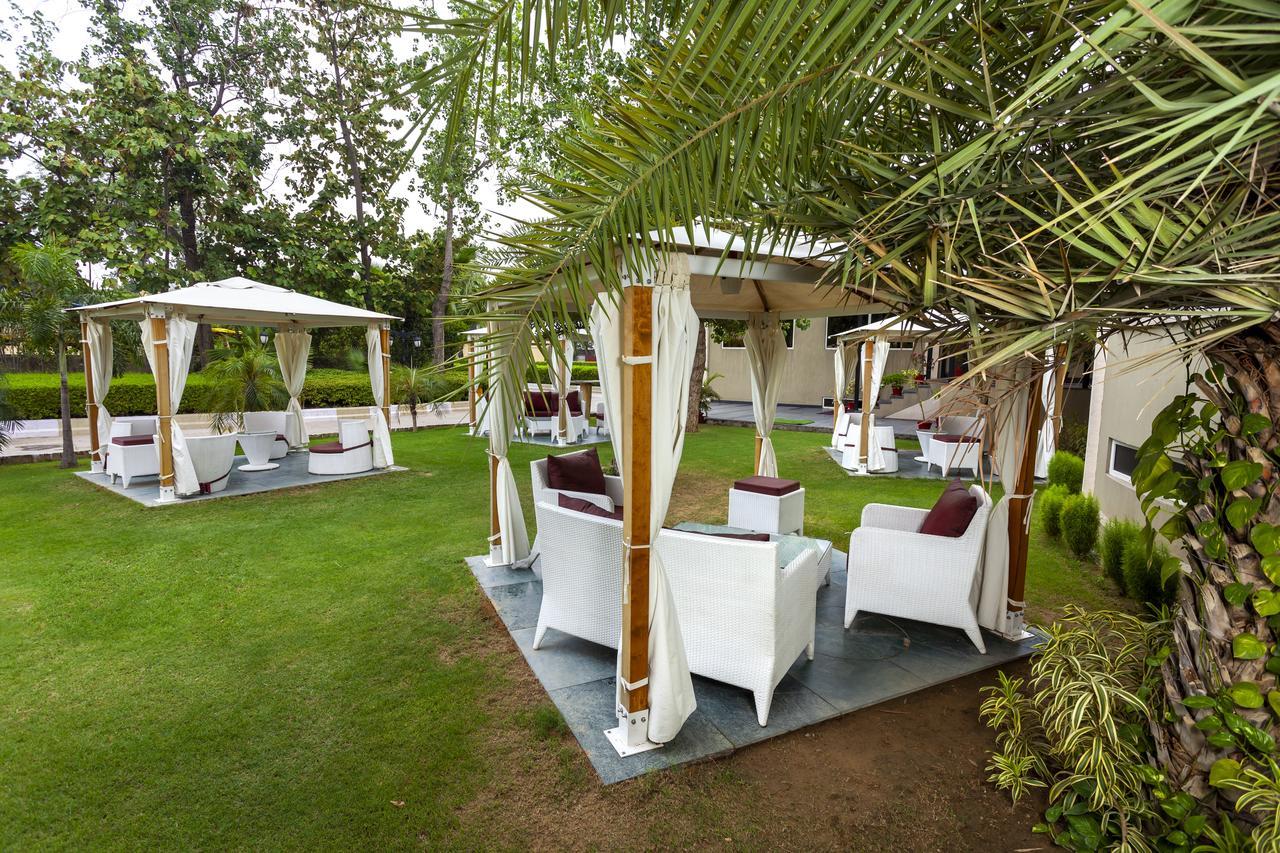 Atrio By Devam Hotell Gurgaon Exteriör bild